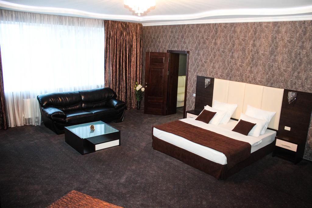 Hotel Oblaka Mineralnie Vody Room photo